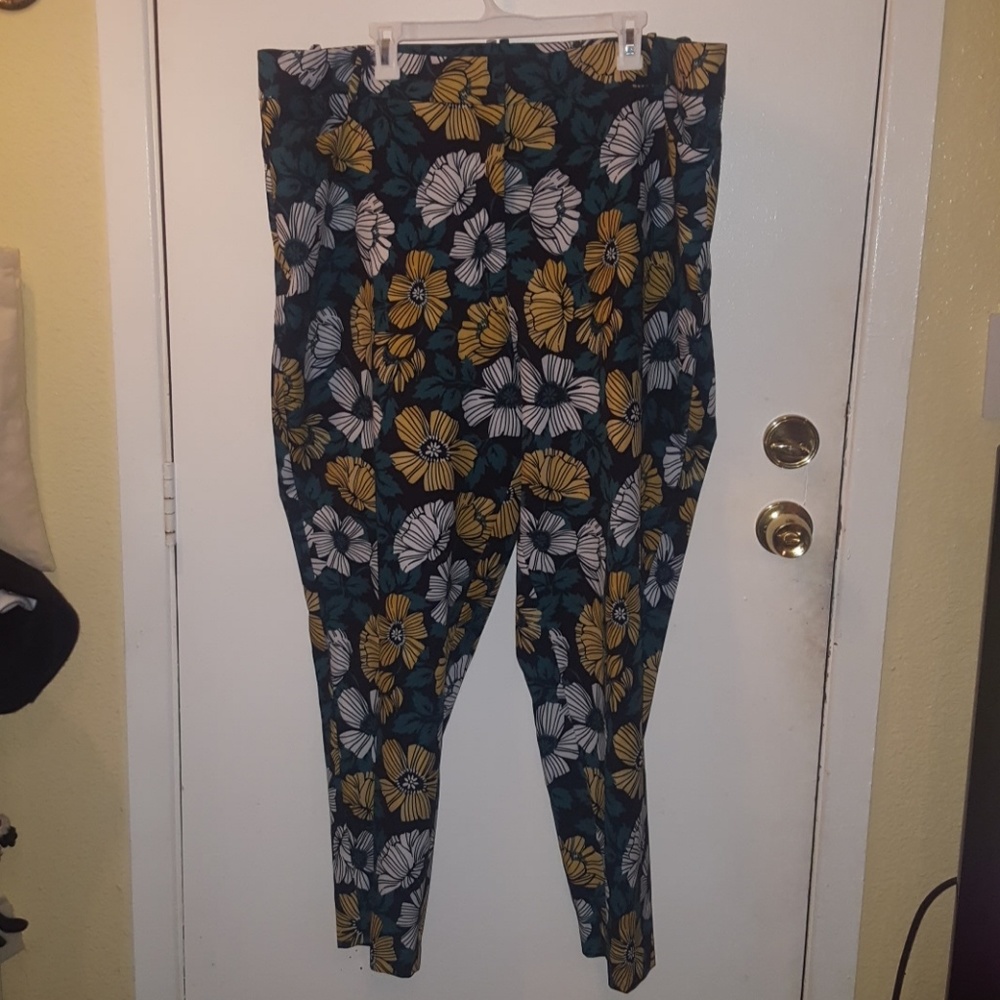 Eloquii floral pants